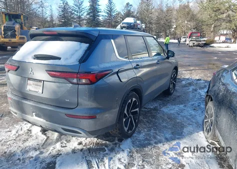 2024 Mitsubishi Outlander Se 2.5 2Wd/Se Black Edition S-Awc/Se Black Edition W/Pano Roof z USA, uszkodzony, nr VIN JA4J3VA87RZ041970
